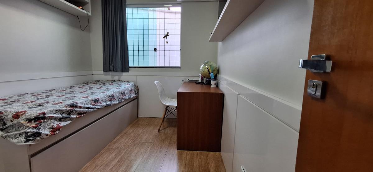 Casa, Planalto, 3 Quartos, 2 Vagas, 1 Suíte