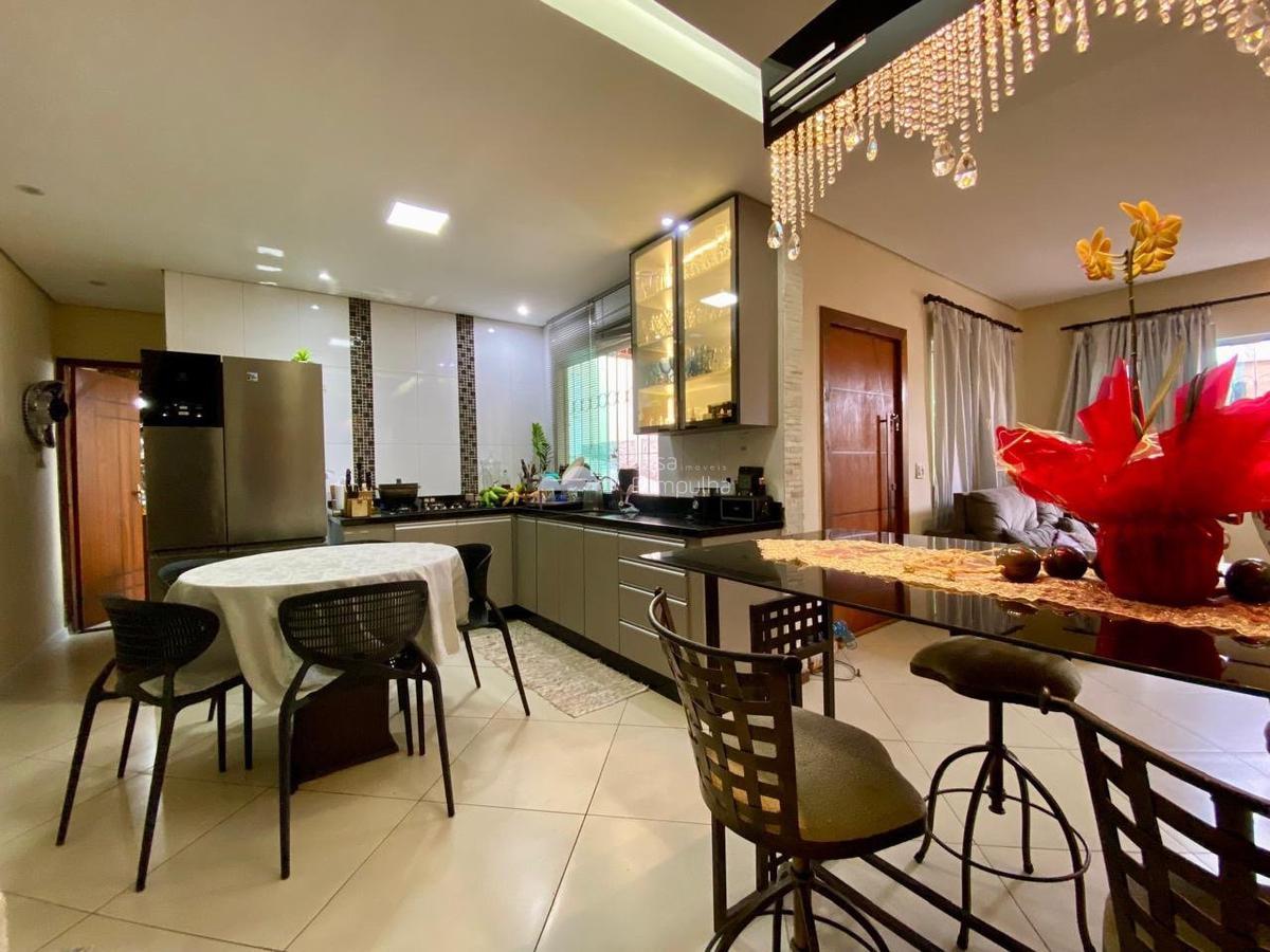 Casa, Céu Azul, 3 Quartos, 2 Vagas, 2 Suítes