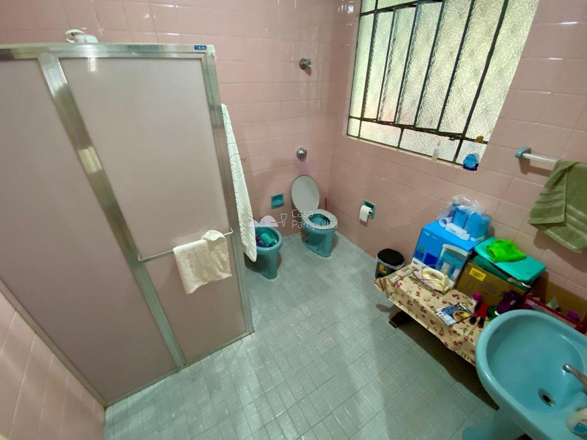 Casa, Santa Branca, 3 Quartos, 2 Vagas, 1 Suíte