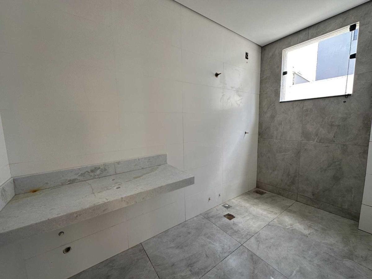 Casa, Vale das Orquídeas, 3 Quartos, 2 Vagas, 1 Suíte