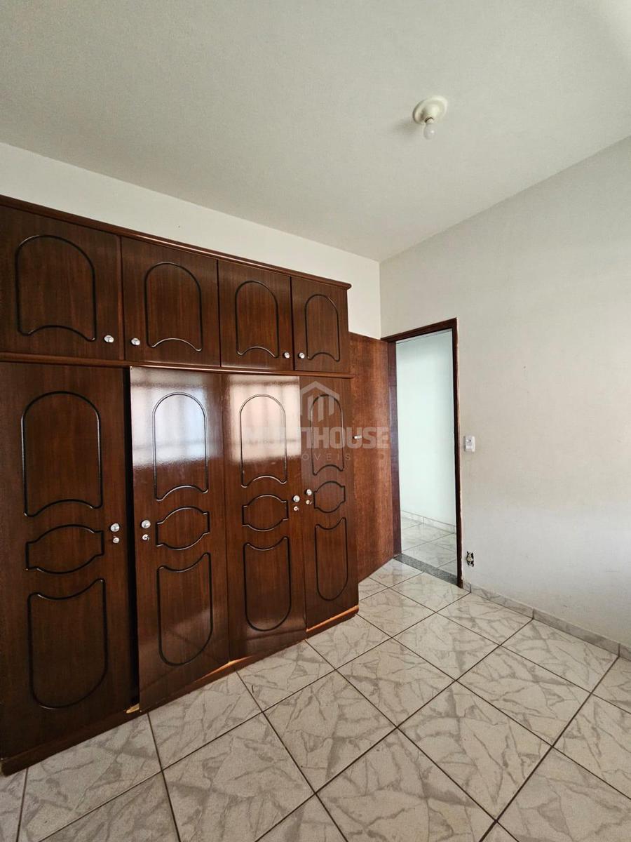 Casa, Venda Nova, 3 Quartos, 2 Vagas