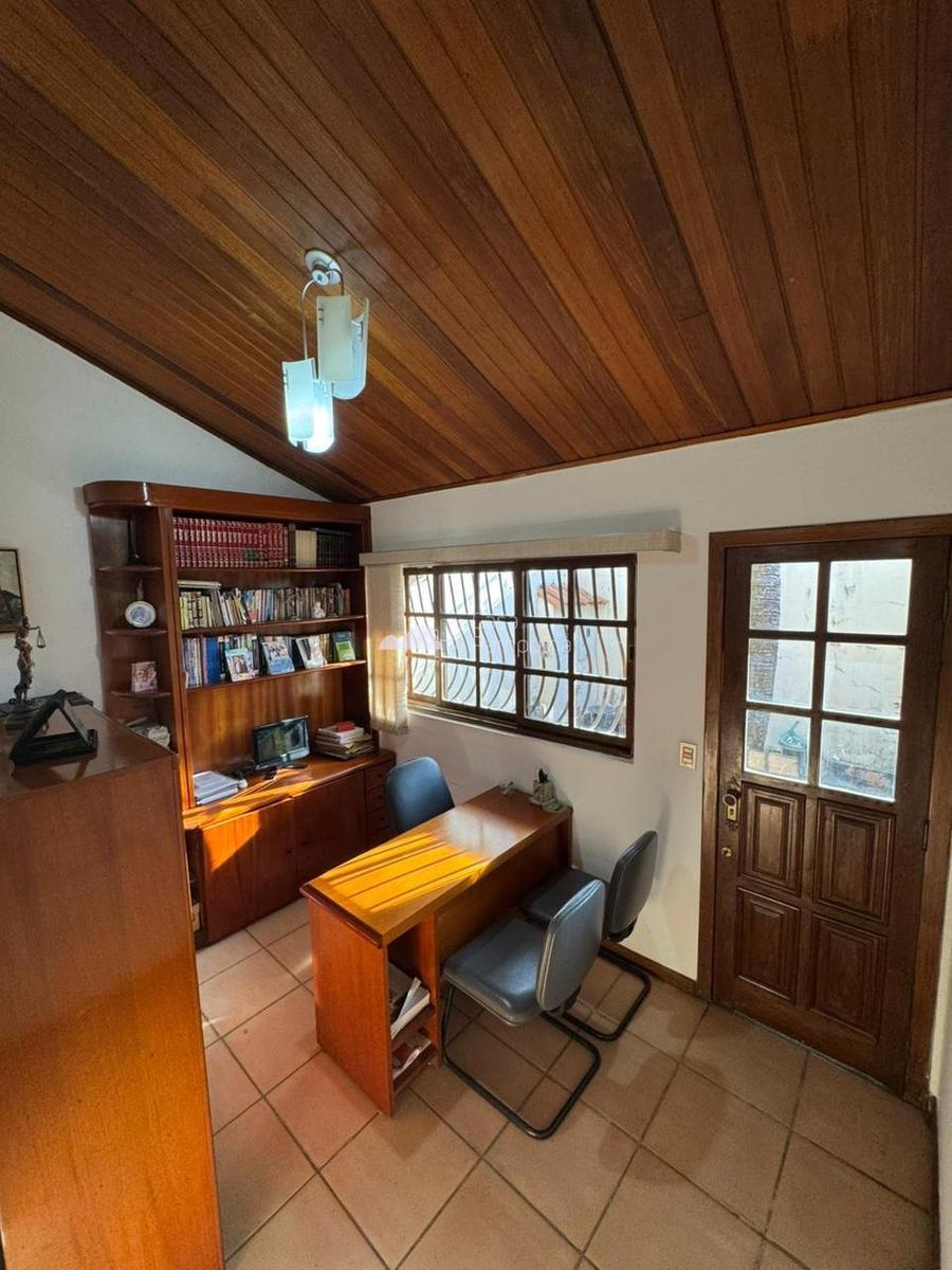 Casa, Jaraguá, 8 Quartos, 4 Vagas, 2 Suítes