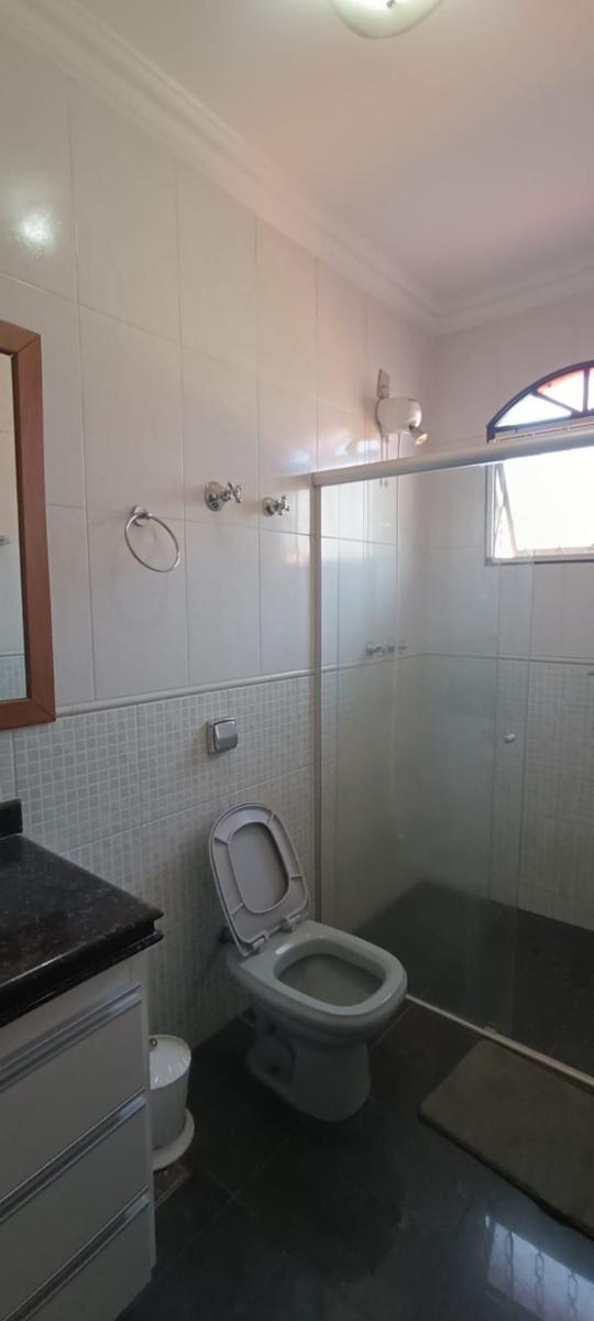 Casa, Casa Amarela, 5 Quartos, 40 Vagas, 5 Suítes