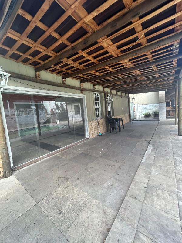 Casa, Braúnas, 4 Quartos, 5 Vagas, 2 Suítes