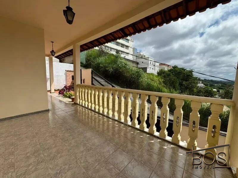 Casa, Caiçaras, 4 Quartos, 4 Vagas, 1 Suíte