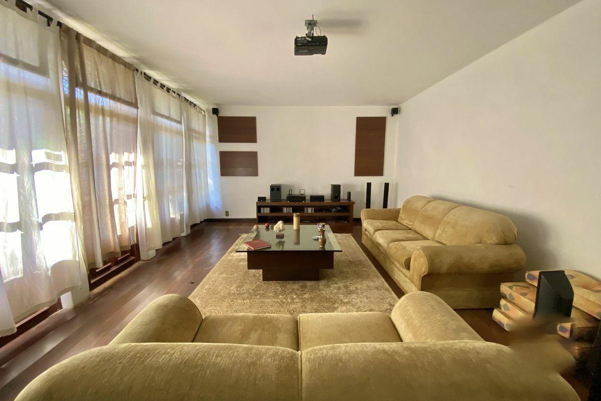 Casa, São Luiz (pampulha), 5 Quartos, 6 Vagas, 1 Suíte