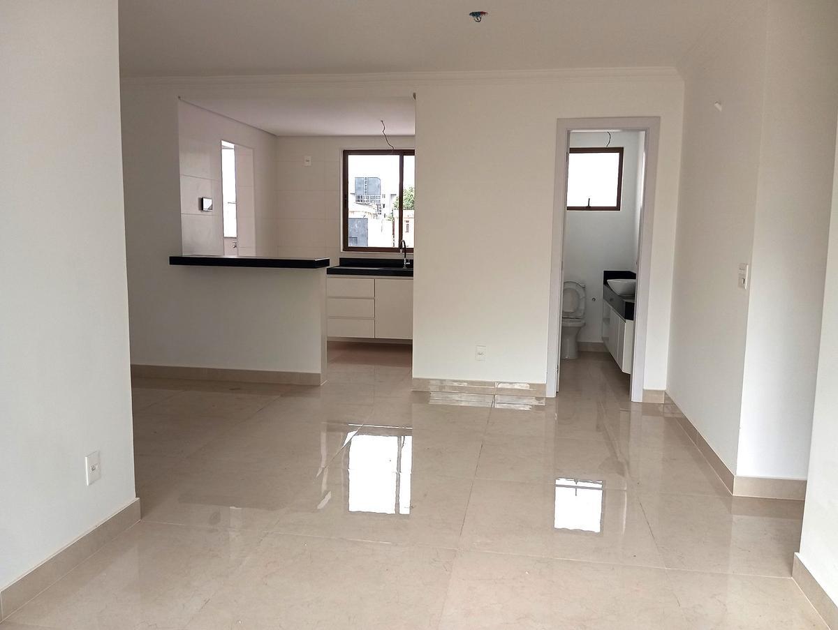 Apartamento, Floresta, 2 Quartos, 2 Vagas, 2 Suítes