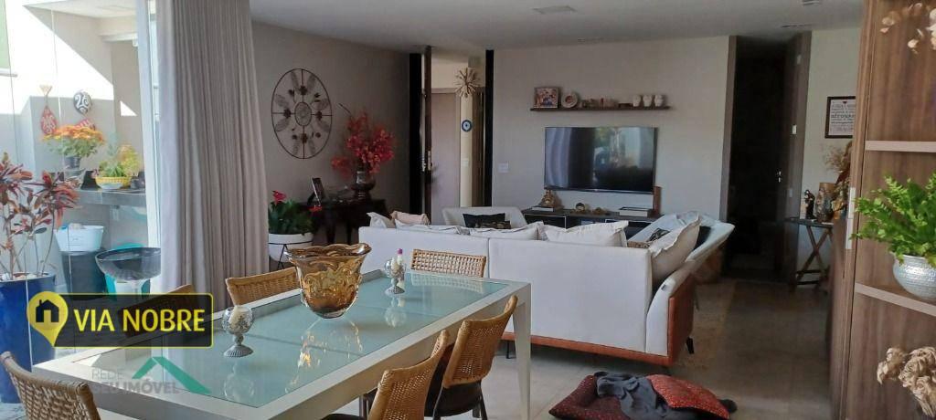 Casa, Estoril, 7 Quartos, 3 Vagas, 3 Suítes
