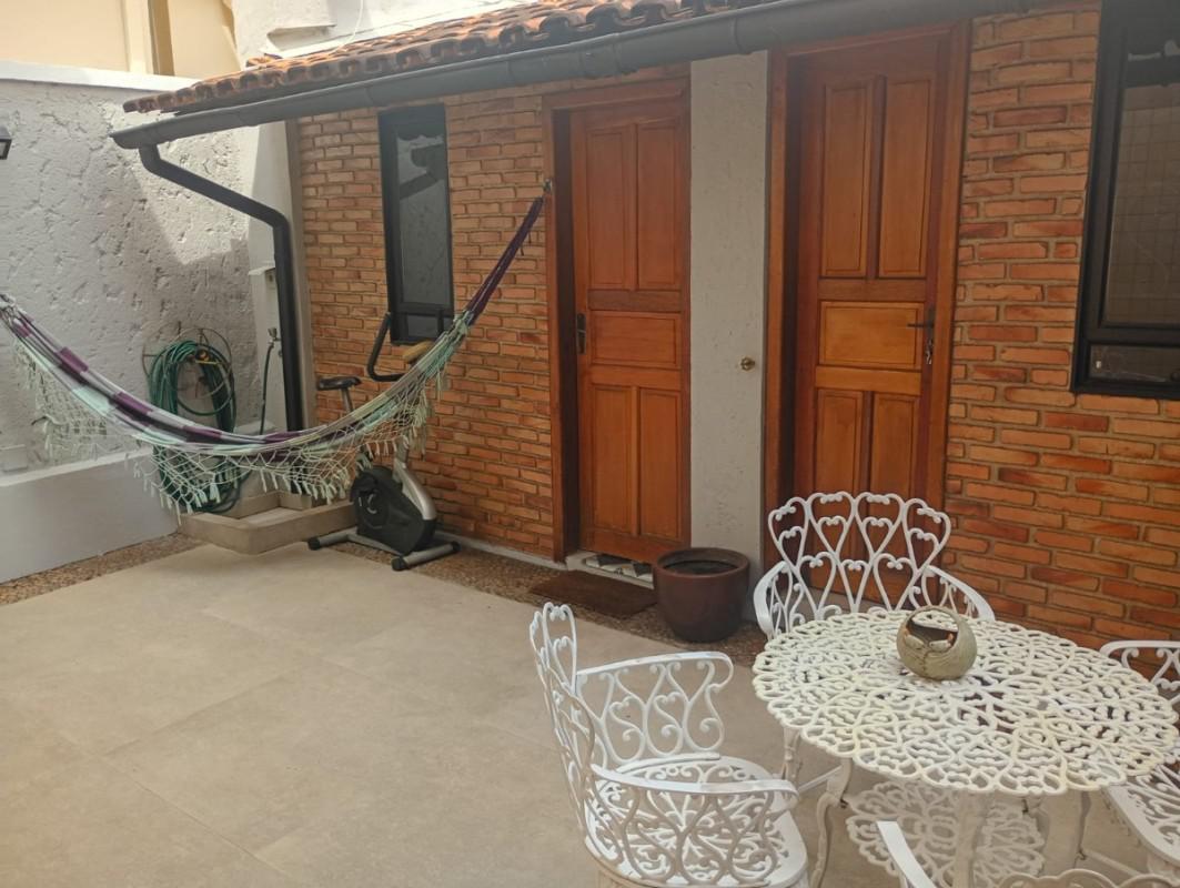 Casa, Barroca, 4 Quartos, 2 Vagas, 2 Suítes