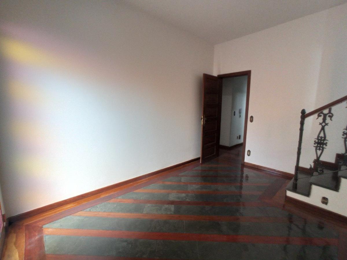 Casa, Santa Branca, 3 Quartos, 1 Vaga, 1 Suíte