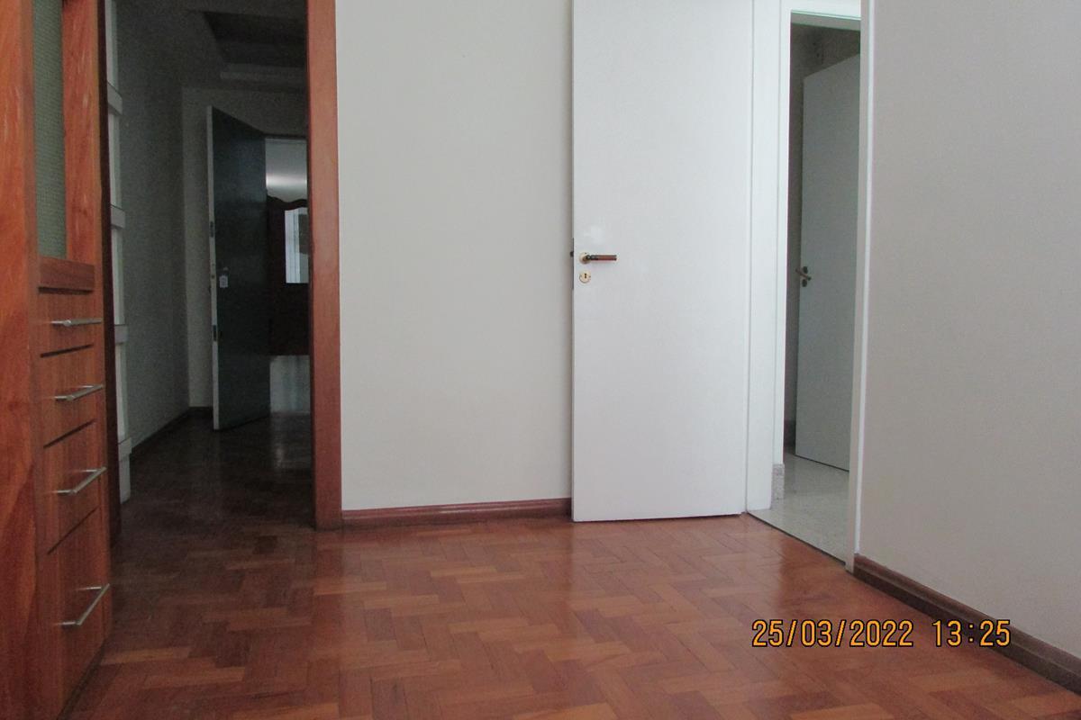 Sala, Centro