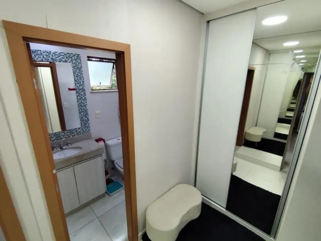 Casa, Trevo, 3 Quartos, 2 Vagas, 1 Suíte