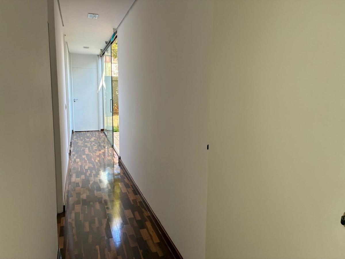Casa, São José, 3 Quartos, 5 Vagas, 1 Suíte
