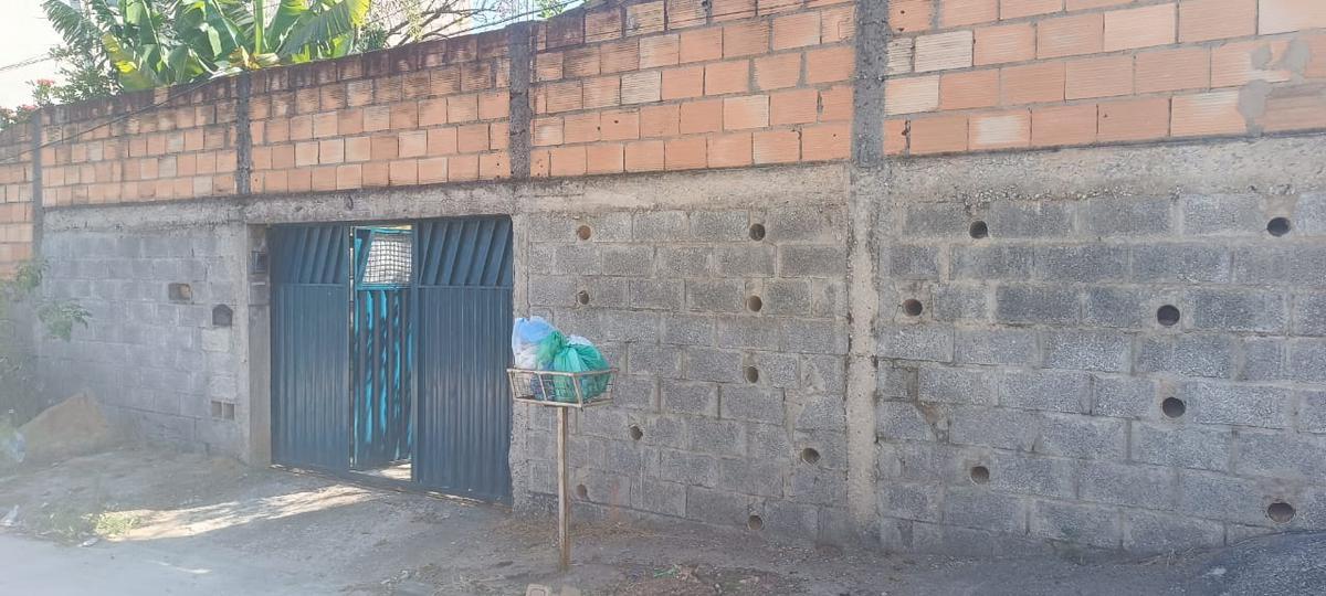 Casa, Citrolândia, 4 Quartos, 5 Vagas, 1 Suíte