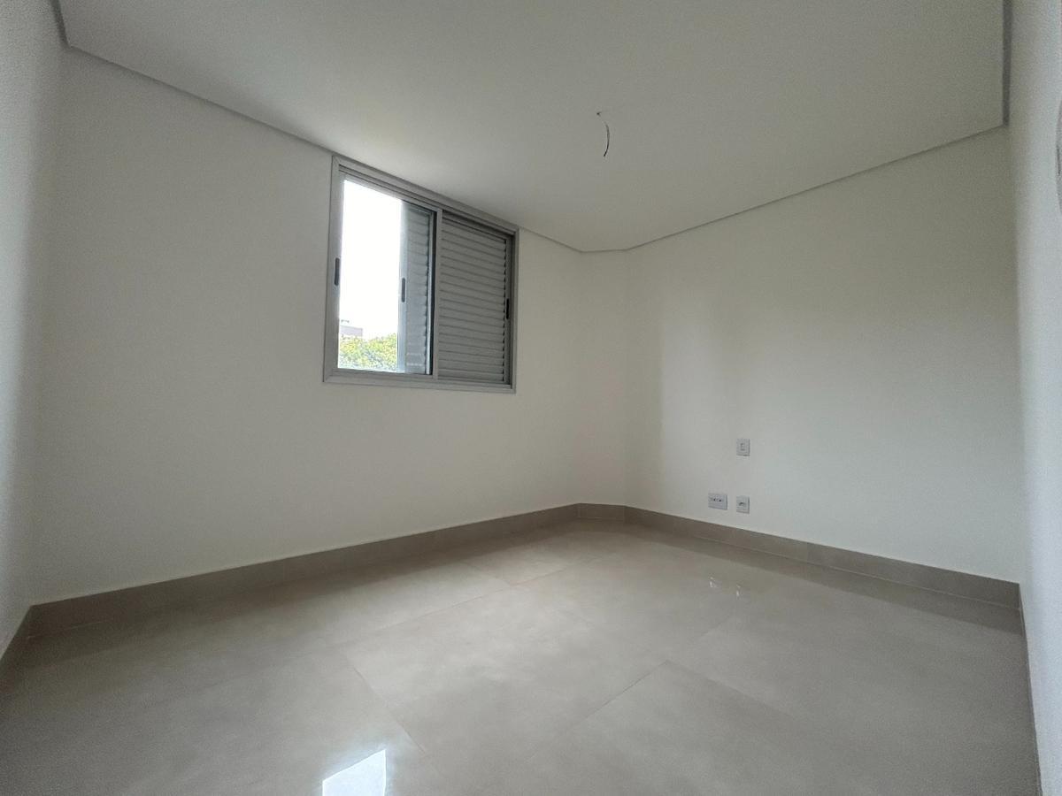 Cobertura, Ouro Preto, 4 Quartos, 3 Vagas, 2 Suítes