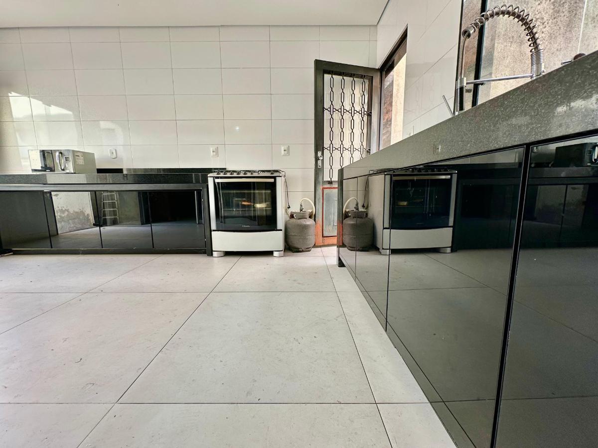 Casa, Jardim Paquetá, 3 Quartos, 6 Vagas, 1 Suíte