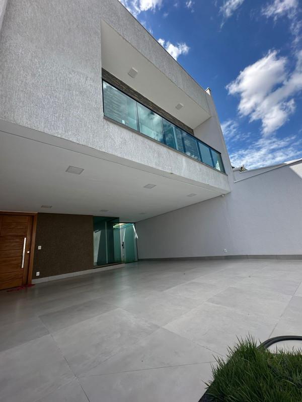 Casa, Espírito Santo, 3 Quartos, 4 Vagas, 1 Suíte