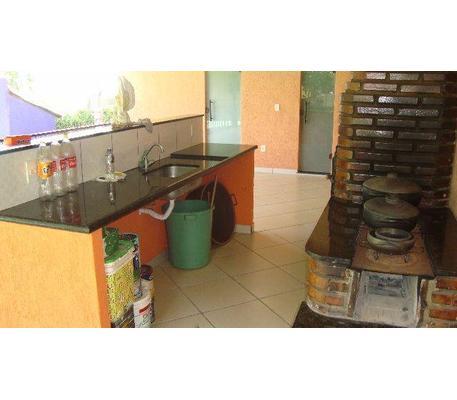 Casa, Conjunto Habitacional Ouvidio Guerra, 4 Quartos, 8 Vagas, 1 Suíte