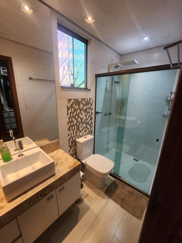 Casa, Cabral, 3 Quartos, 4 Vagas, 1 Suíte