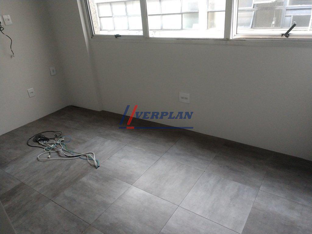 Prédio, Funcionários, 3 Vagas