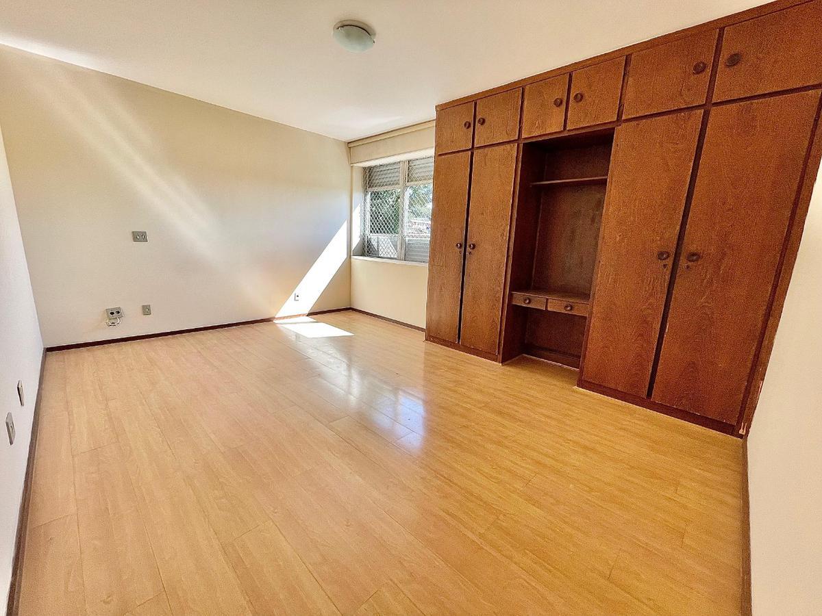 Apartamento, São José, 4 Quartos, 2 Vagas, 1 Suíte