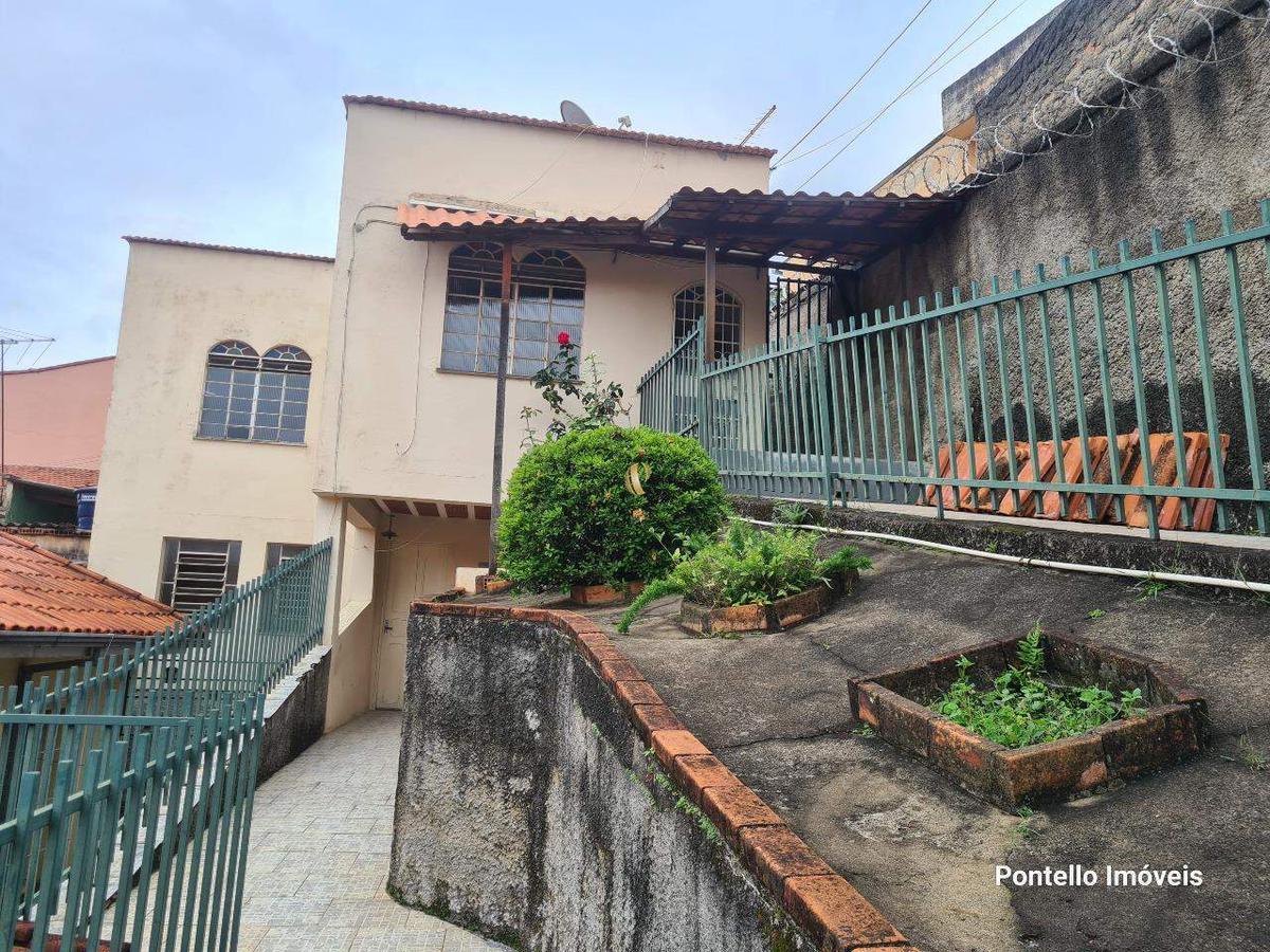 Casa, Concórdia, 5 Quartos, 1 Vaga