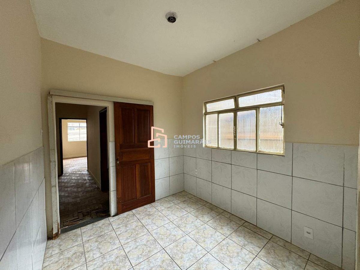 Casa, Barreiro, 4 Quartos, 4 Vagas, 1 Suíte