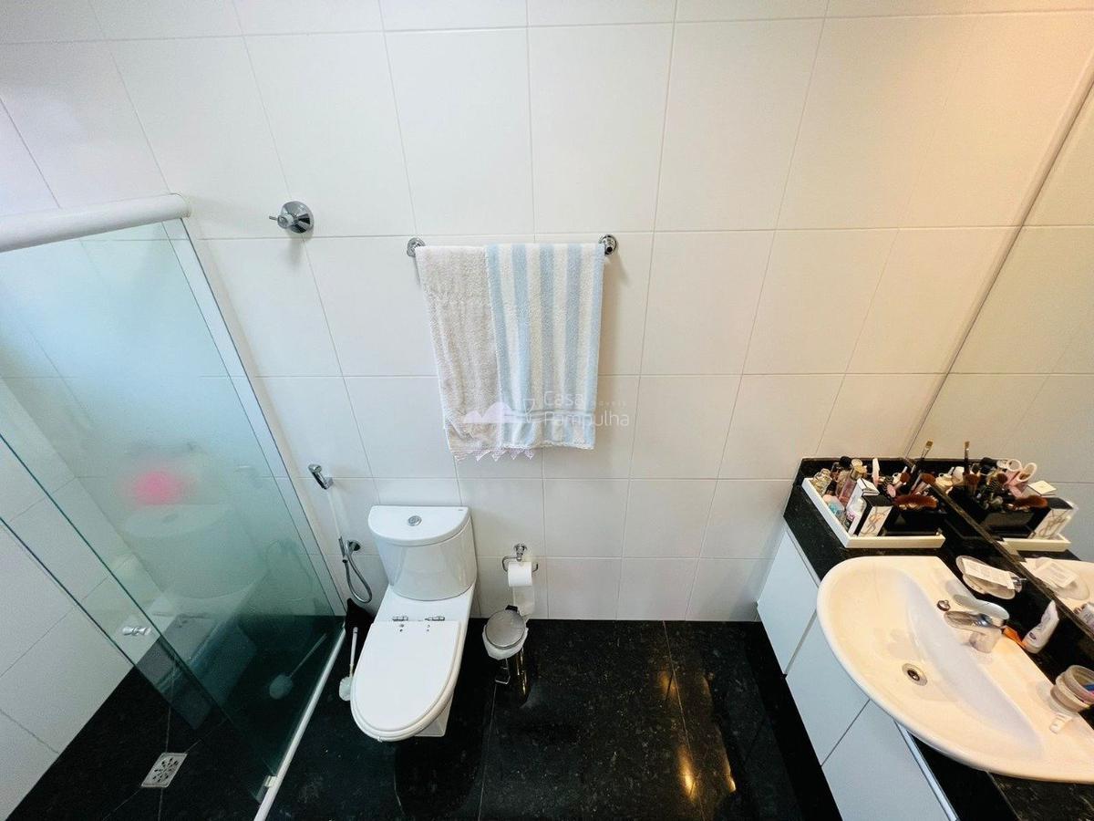 Casa, Jardim Atlântico, 4 Quartos, 6 Vagas, 3 Suítes