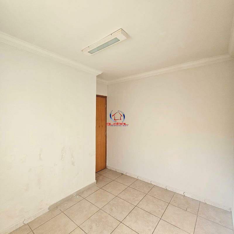 Área Privativa, Cabral, 2 Quartos, 1 Vaga