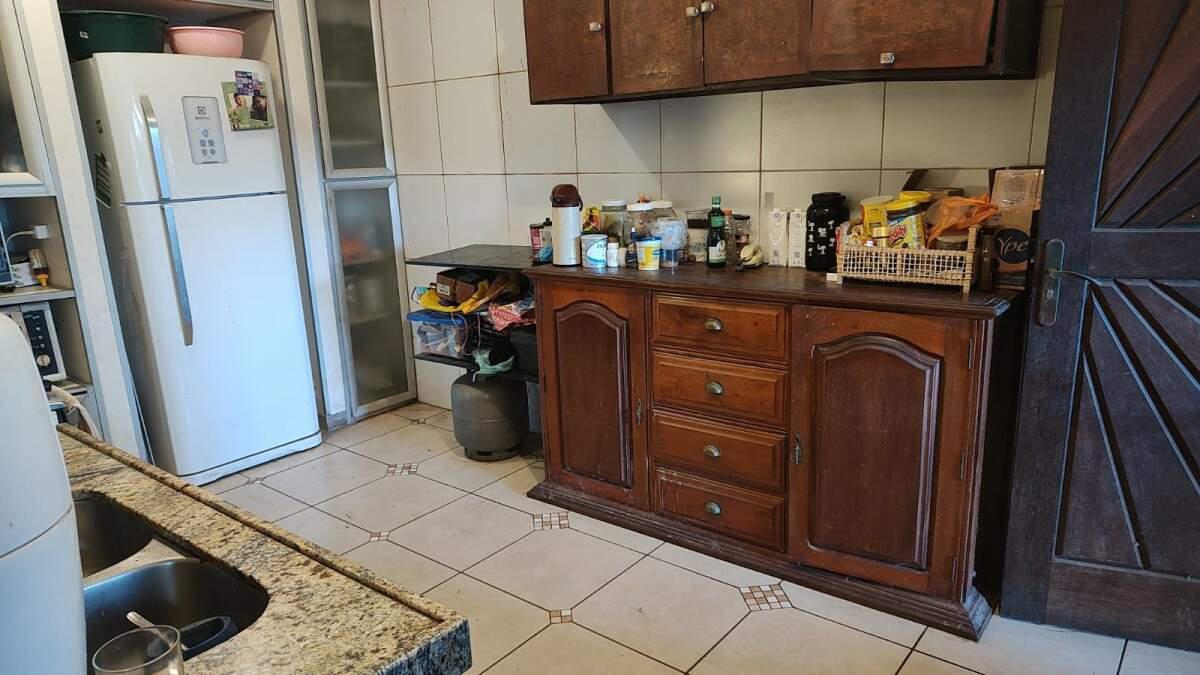 Casa, Estoril, 2 Quartos, 4 Vagas, 1 Suíte