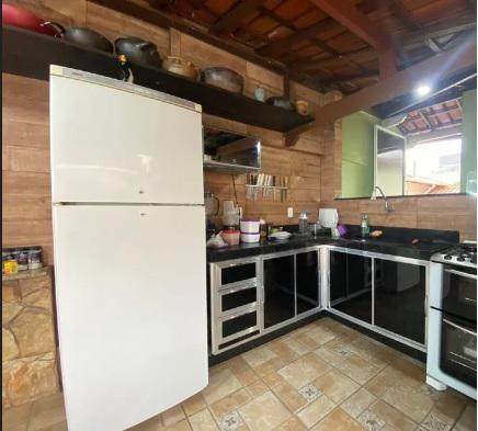 Casa, Castelo, 4 Quartos, 5 Vagas, 2 Suítes