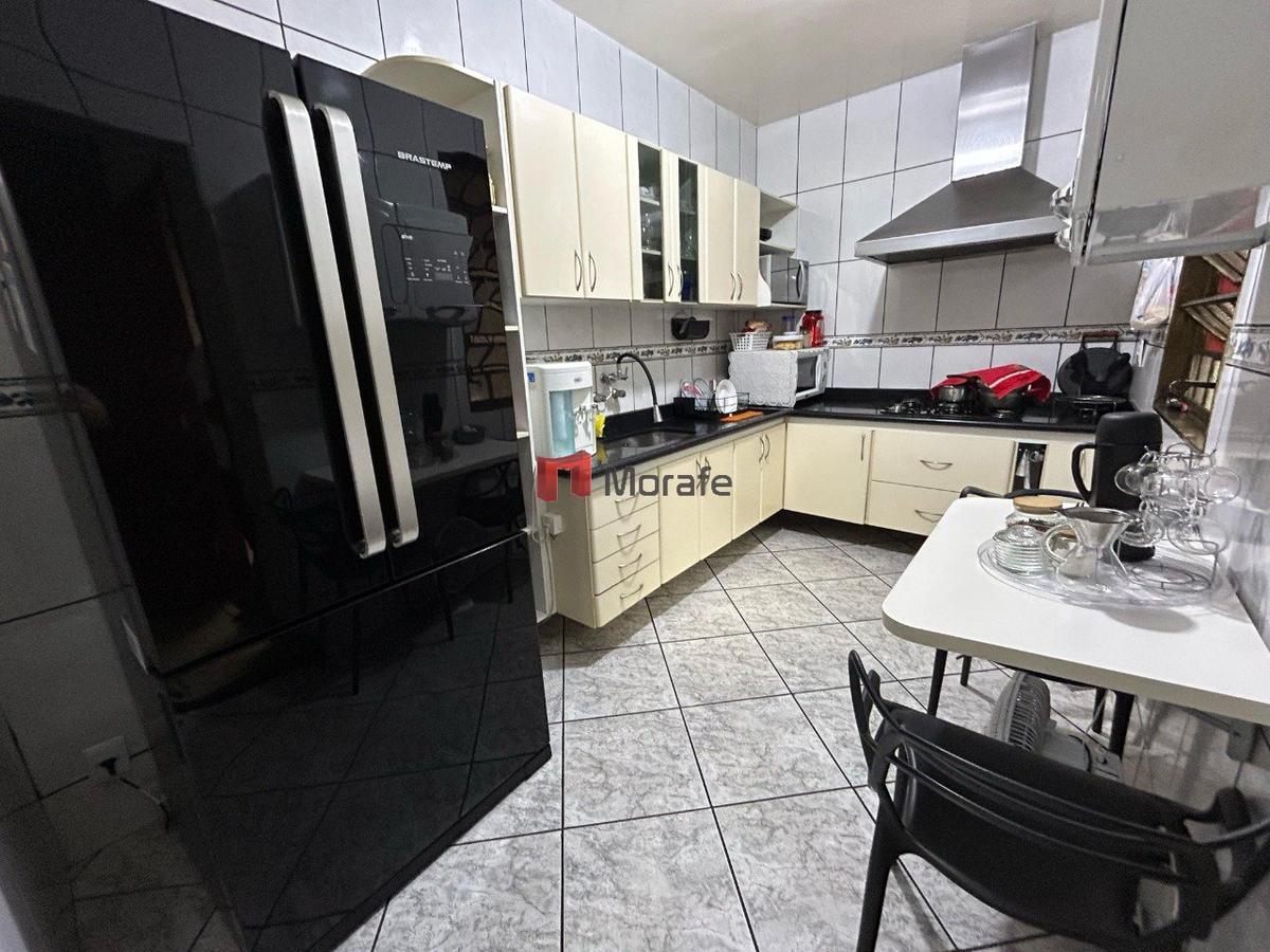 Casa, Itapoã, 4 Quartos, 6 Vagas, 1 Suíte