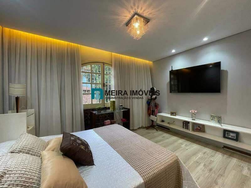 Casa, Santa Lúcia, 5 Quartos, 4 Vagas, 1 Suíte