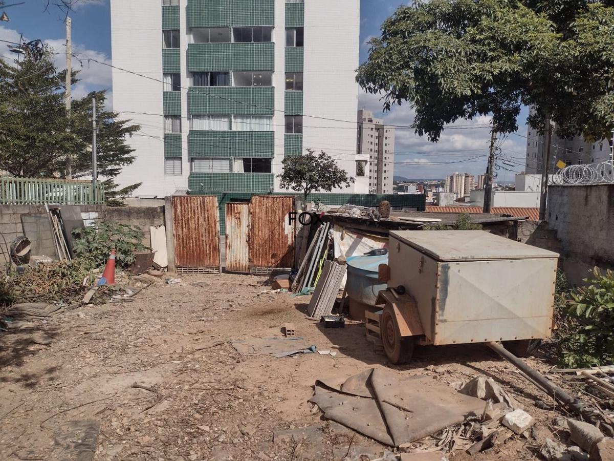 Lote, Padre Eustáquio, 0 Quarto, 0 Vaga