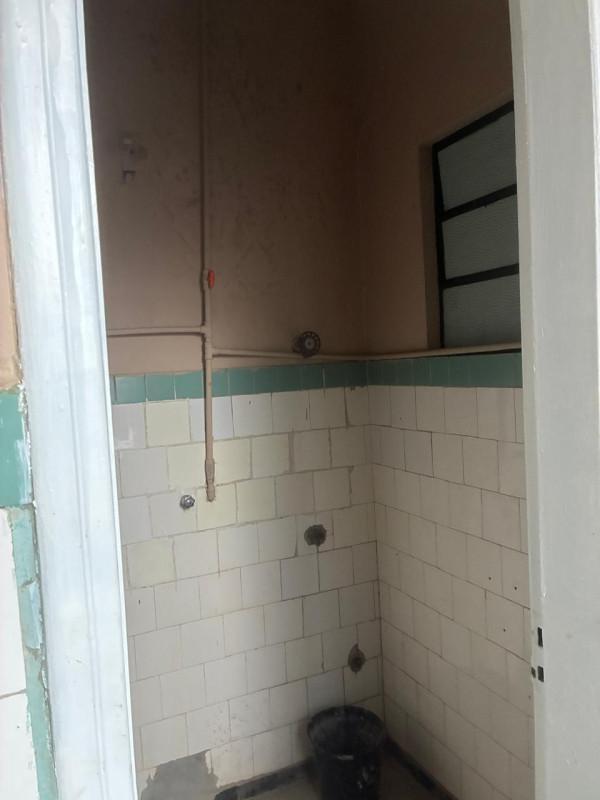 Prédio, Centro, 3 Quartos, 0 Vaga, 1 Suíte