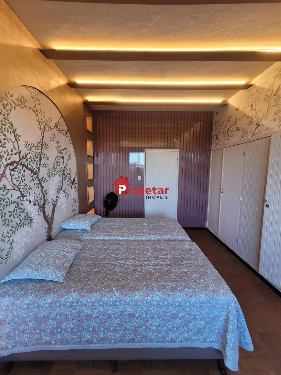 Casa, Cidade Jardim, 8 Quartos, 4 Vagas, 3 Suítes