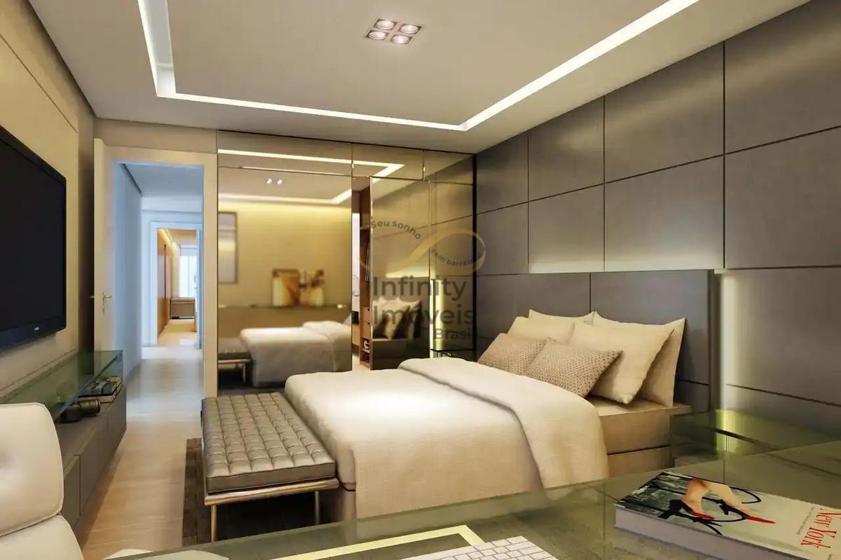 Apartamento, Funcionários, 4 Quartos
