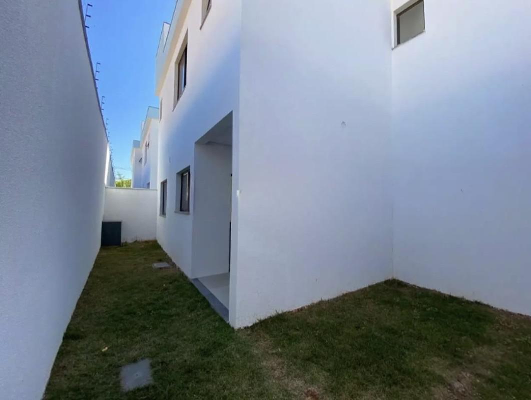 Casa, Trevo, 3 Quartos, 2 Vagas, 1 Suíte