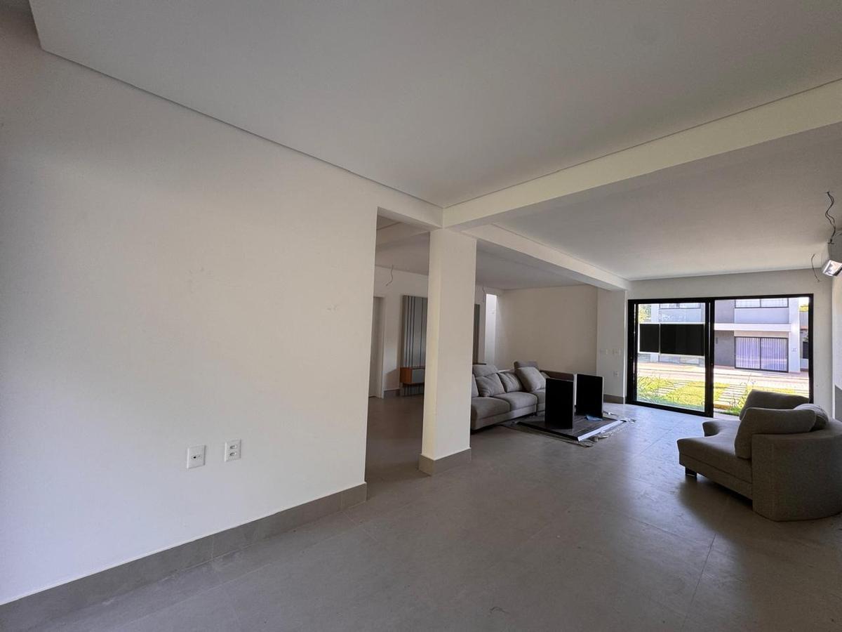 Casa, Garças, 3 Quartos, 2 Vagas, 1 Suíte