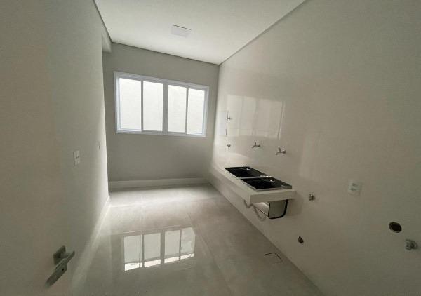 Casa, Campos Elíseos, 4 Quartos, 5 Vagas, 2 Suítes