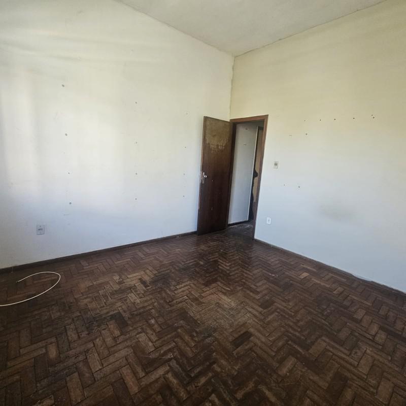 Casa Comercial, Nova Cintra, 5 Quartos, 2 Vagas, 1 Suíte