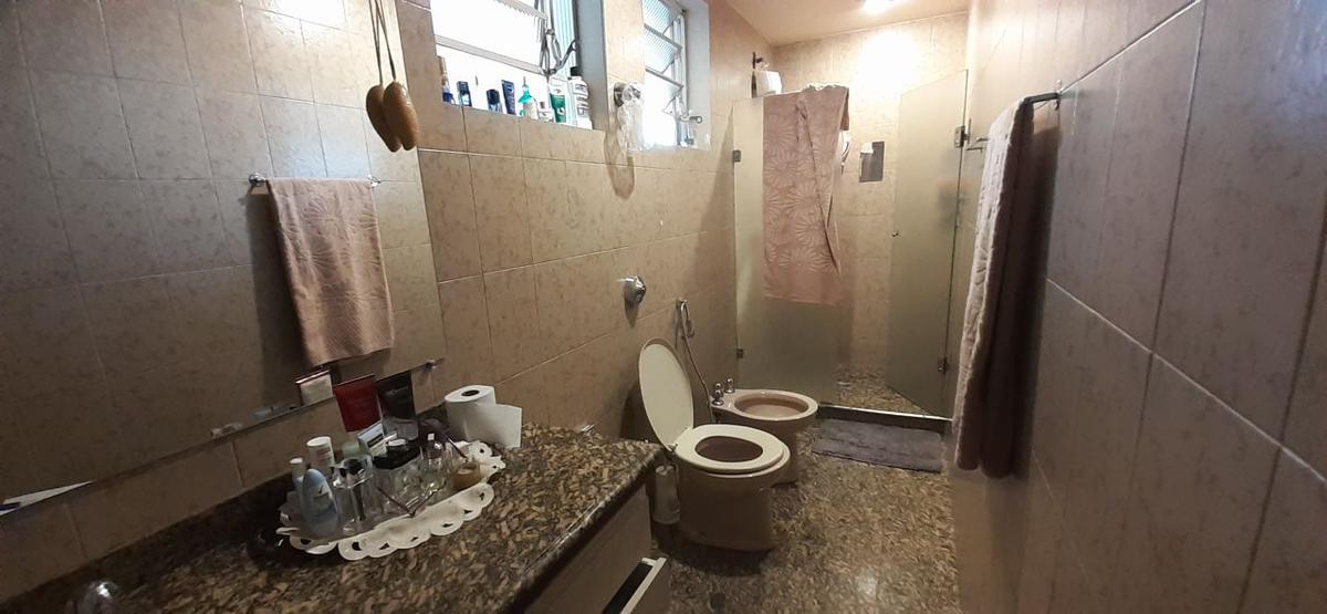 Casa Comercial, Sagrada Família, 3 Quartos, 1 Vaga, 1 Suíte