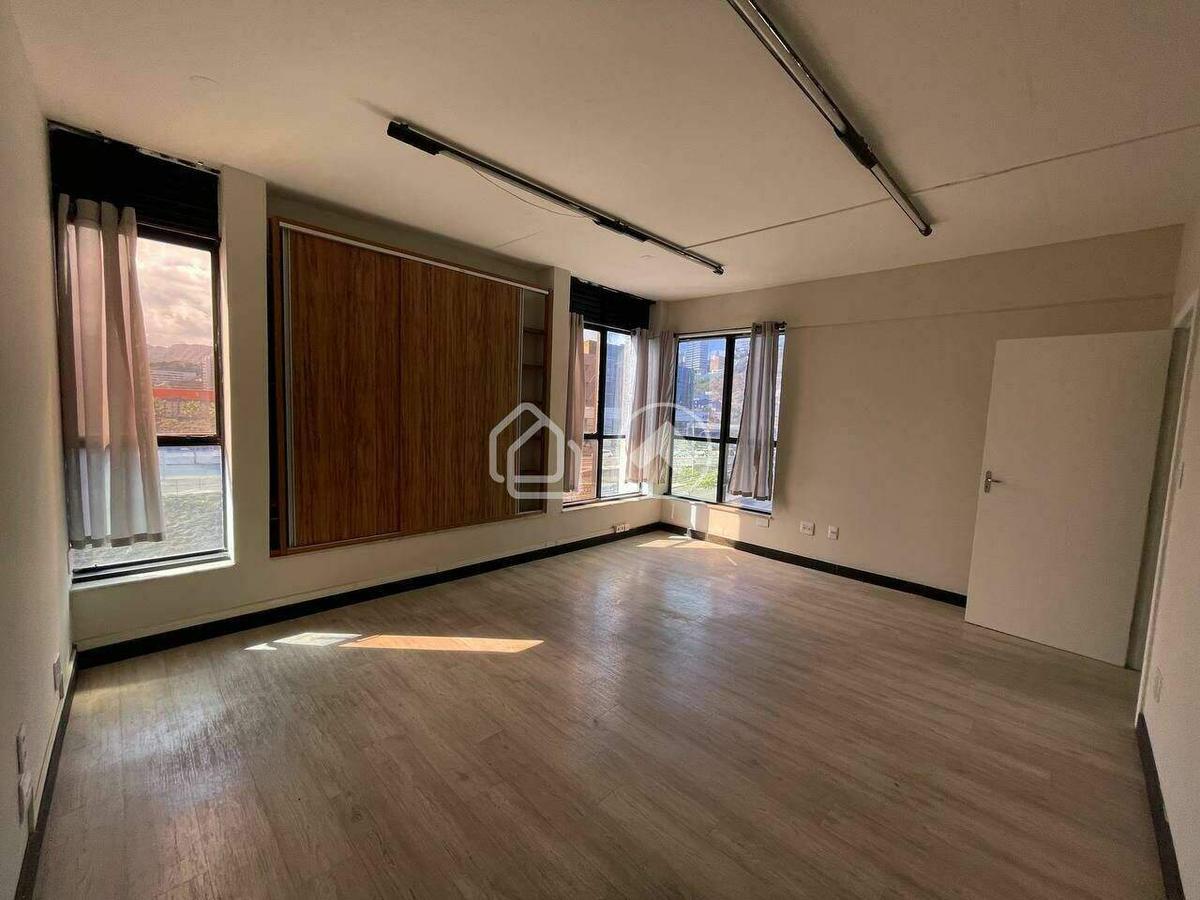 Sala, Estoril, 2 Vagas