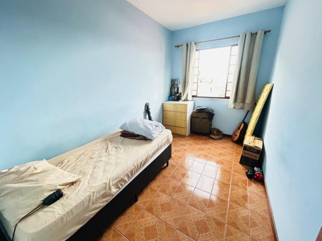 Casa Comercial, Jardim Leblon, 4 Quartos, 0 Vaga