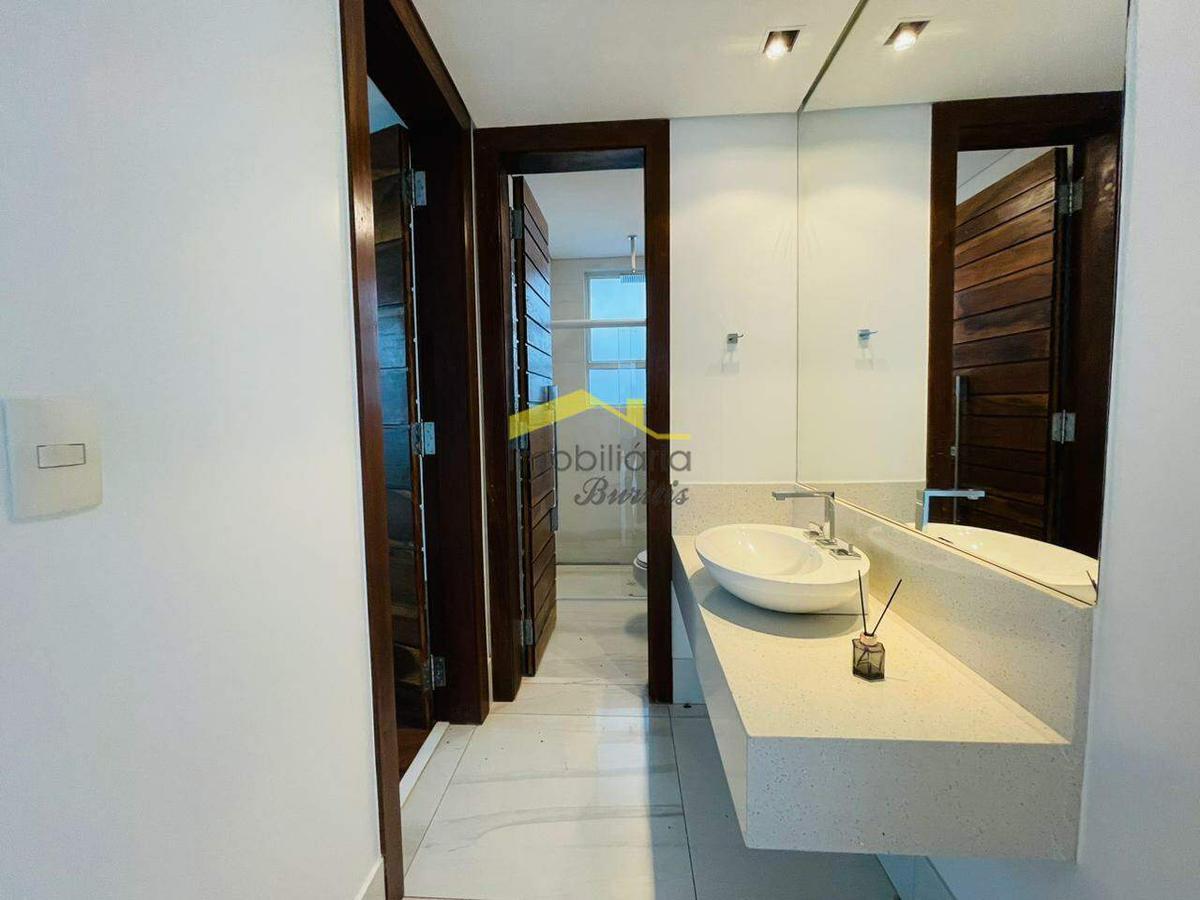 Casa, Buritis, 4 Quartos, 4 Vagas, 3 Suítes