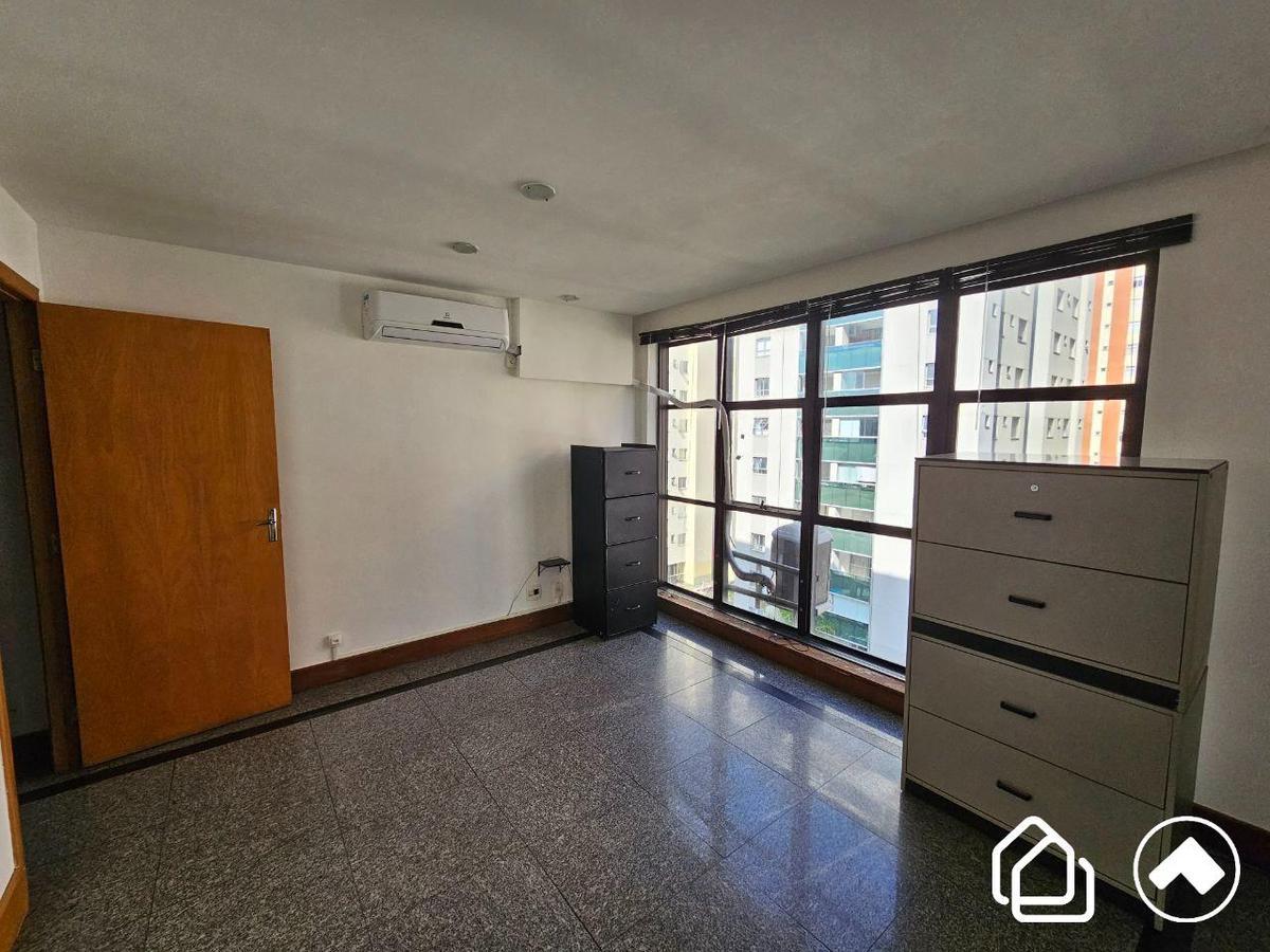 Sala, Centro