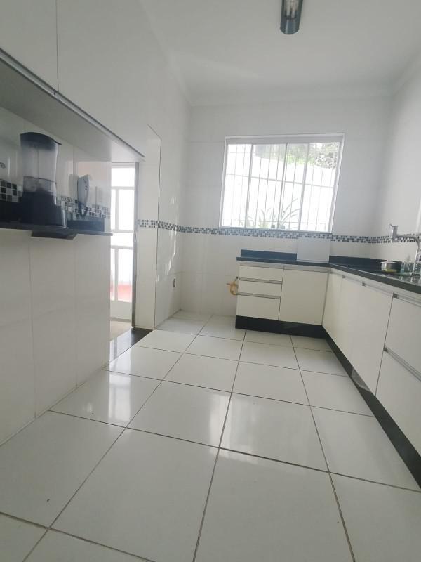 Casa, Cidade Nova, 4 Quartos, 4 Vagas, 1 Suíte