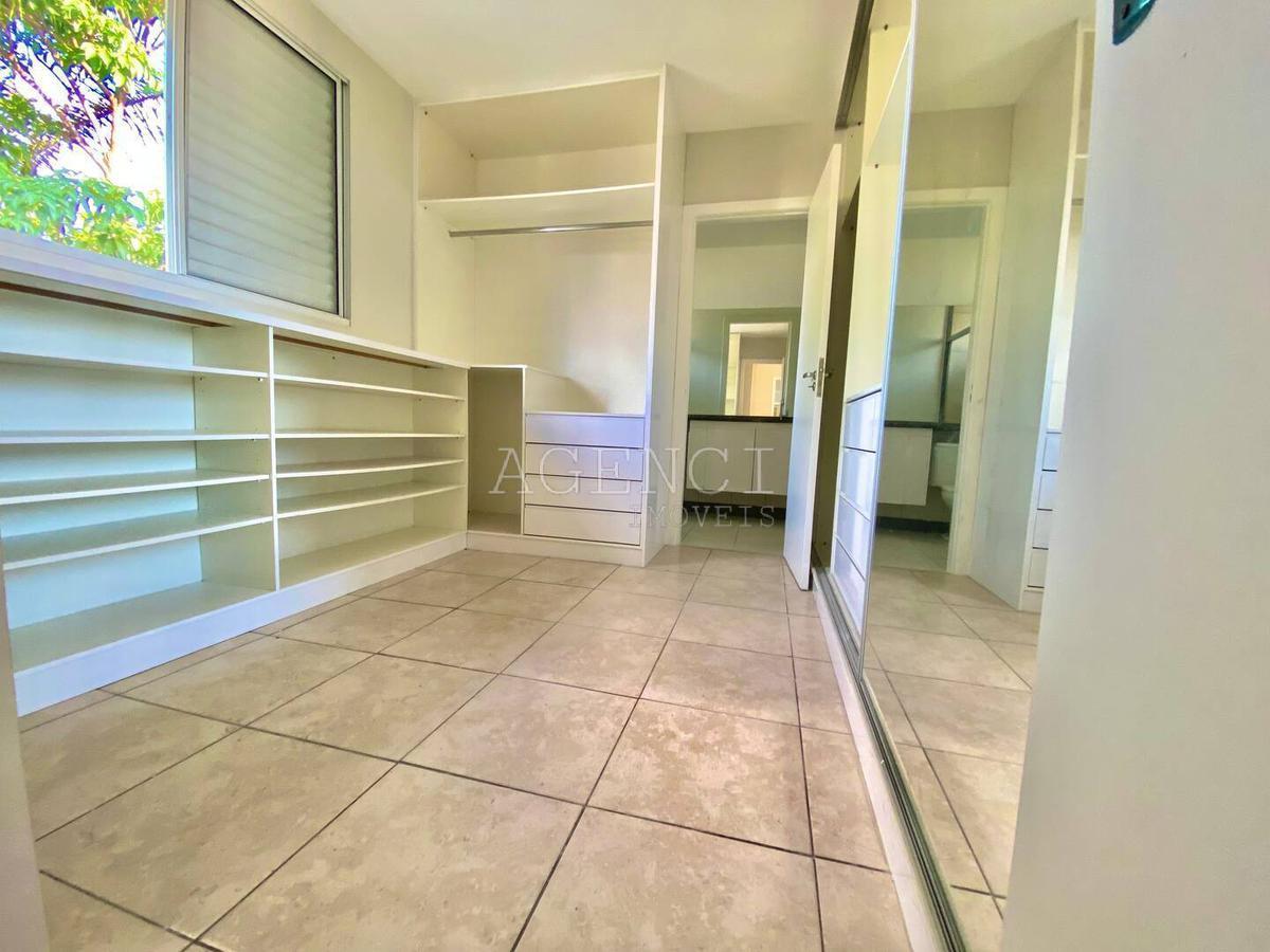 Casa em Condomínio, Cabral, 4 Quartos, 0 Vaga, 4 Suítes