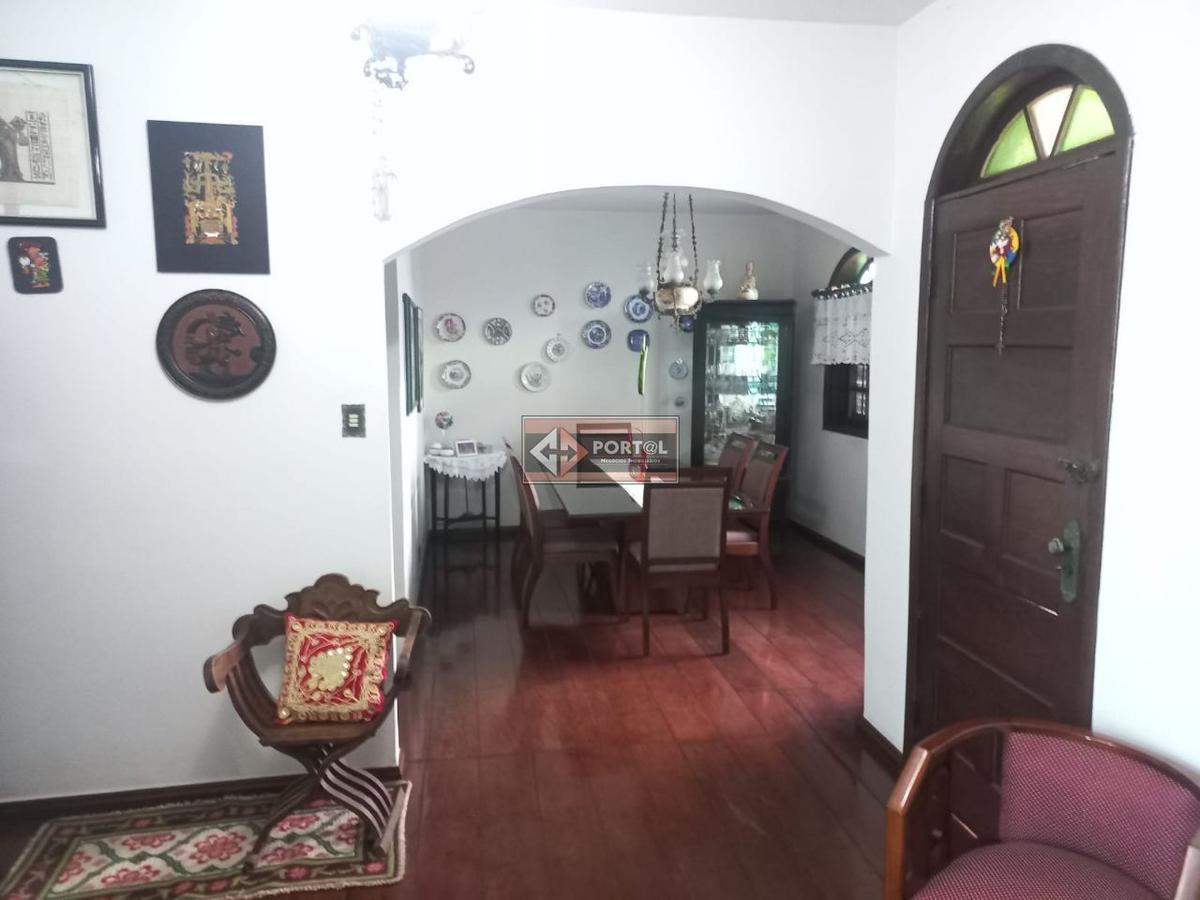 Casa, Itapoã, 4 Quartos, 2 Vagas, 1 Suíte