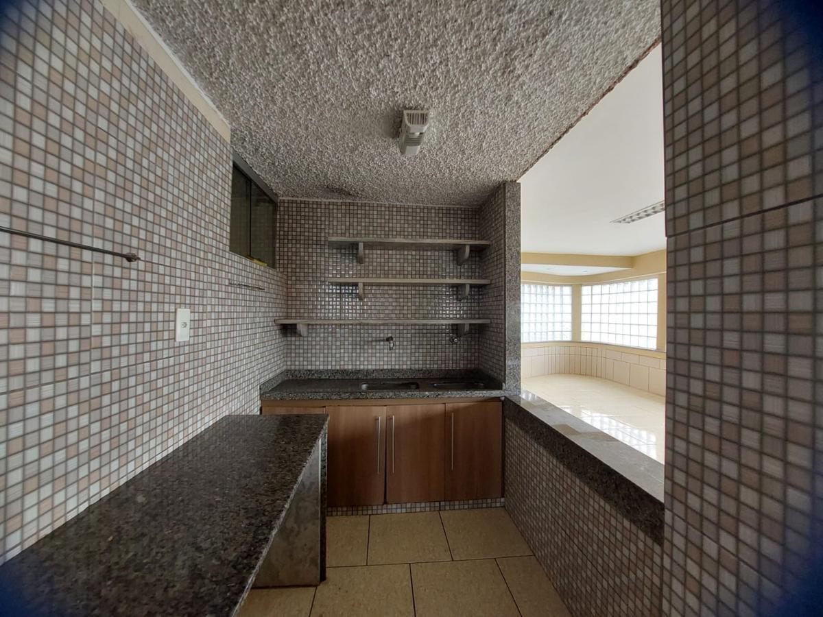Casa, Centro, 5 Quartos, 1 Vaga, 1 Suíte